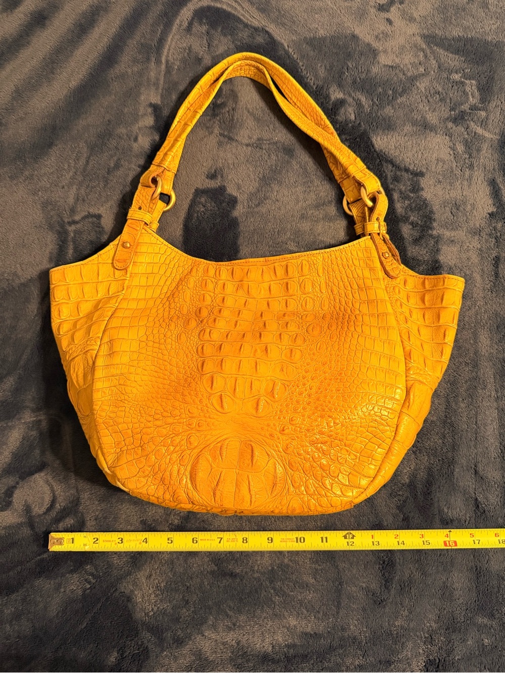 Vintage Brahmin Butter Croc-Embossed Shoulder Bag - Picture 2 of 8